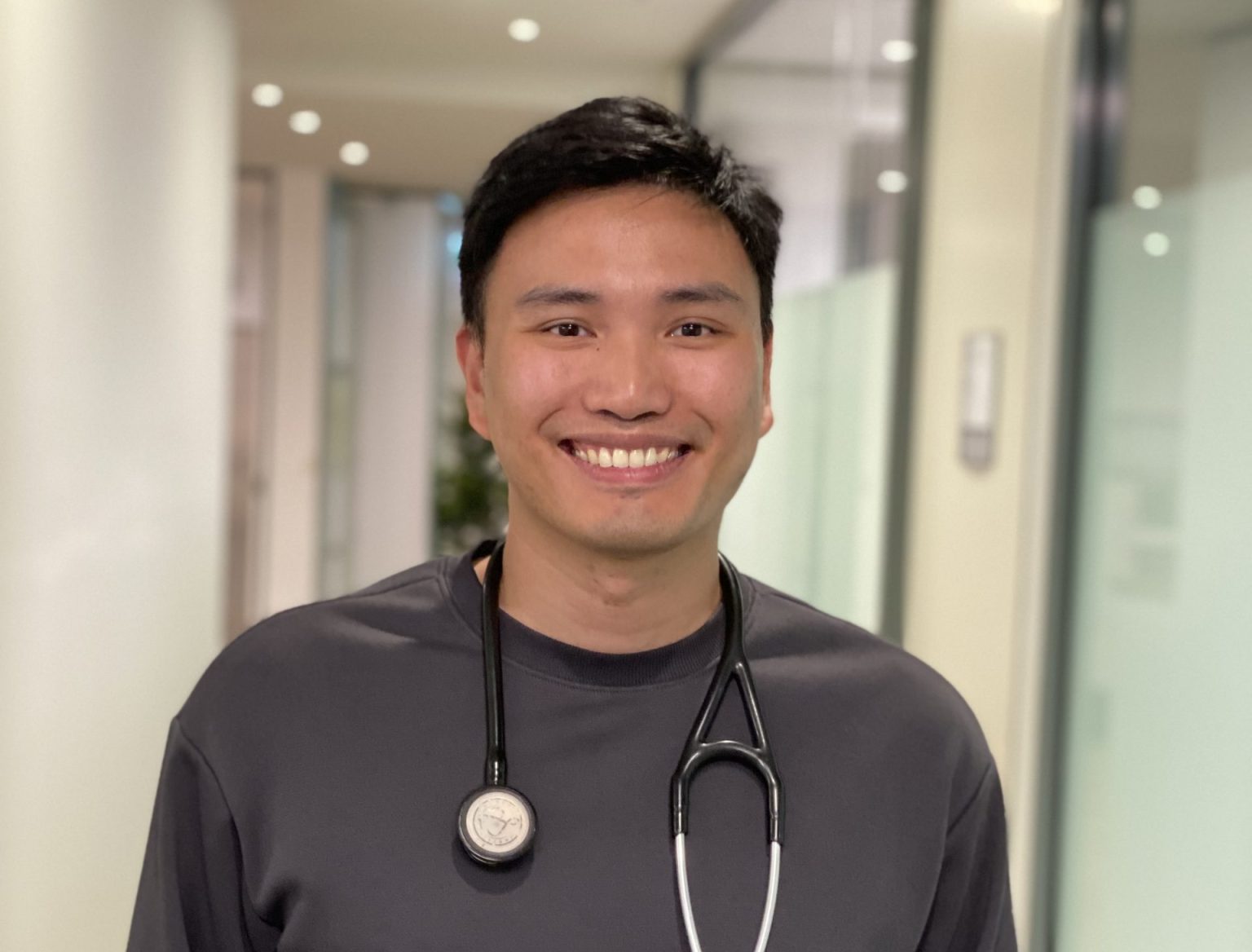 Dr-Jonathan-Tan